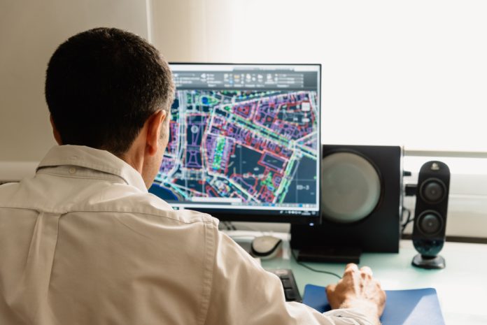Ce fel de calculator (PC) este necesar la compartimentul de urbanism din primărie?
