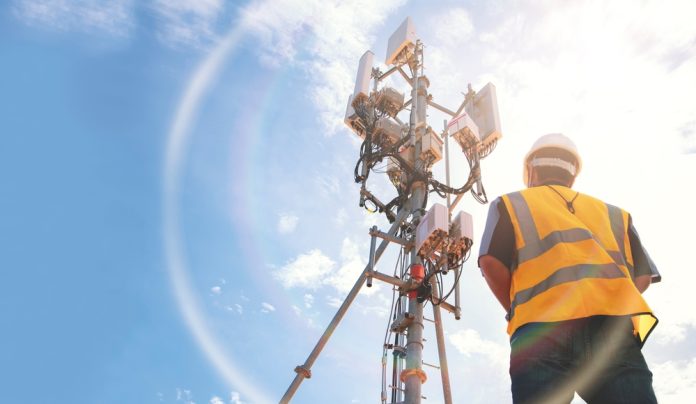 Știai că tehnologia 5G promite viteze de internet mobile de până la 100 de ori mai rapide decât 4G?