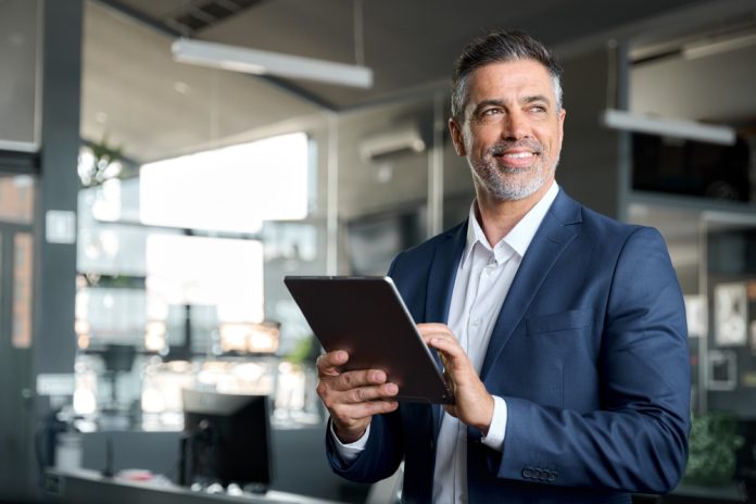Digitalizarea IMM-urilor: De la facturi electronice la managementul cloud