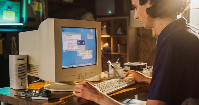 Știai că internetul a fost inventat inițial ca un instrument de comunicare în cadrul armatei americane?
